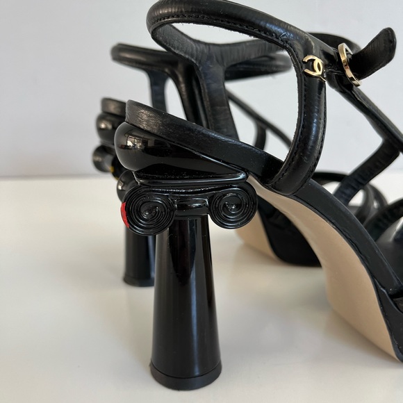 Auth CHANEL 2018 Runway Parthenon Grecian Column Heels - Picture 3 of 11